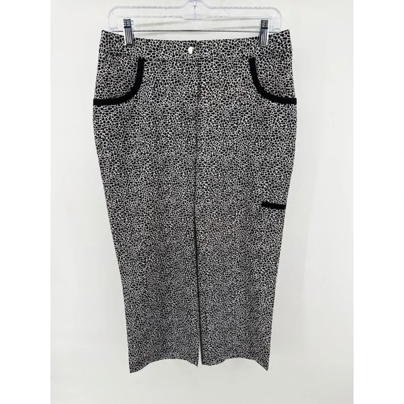Weekends by Chicos Women 0 Black White Animal Print Capri Pants Stretch Summer - Picture 1 of 13